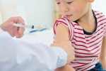 В детской поликлинике на улице Александры Монаховой началась вакцинация детей от гриппа