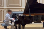 Пианист из школы № 2070 прошел летнюю творческую подготовку