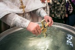 Святую воду в храме в Коммунарке будут раздавать 18 и 19 января