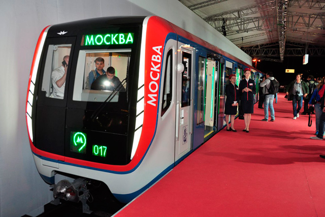 Поездов «Москва» становится все больше