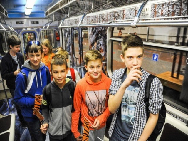 В Московском метро станции объявляют дети