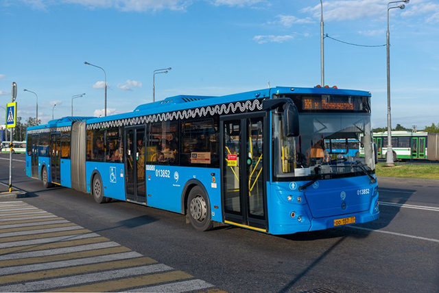 За время закрытия метро компенсационные автобусы в Сосенском перевезли около миллиона пассажиров