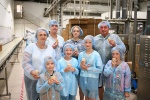 Поездку на фабрику мороженого организовали для детей из Сосенского 