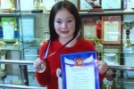 Школьница из Сосенского взяла бронзу на соревнованиях по плаванию 