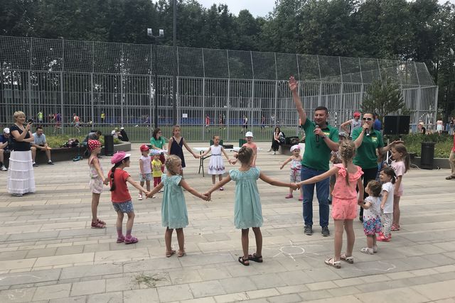 Спортивный праздник ко Дню молодежи провели в Сосенском