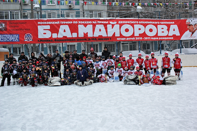 Хоккеисты из Сосенского завоевали бронзу городского хоккейного турнира