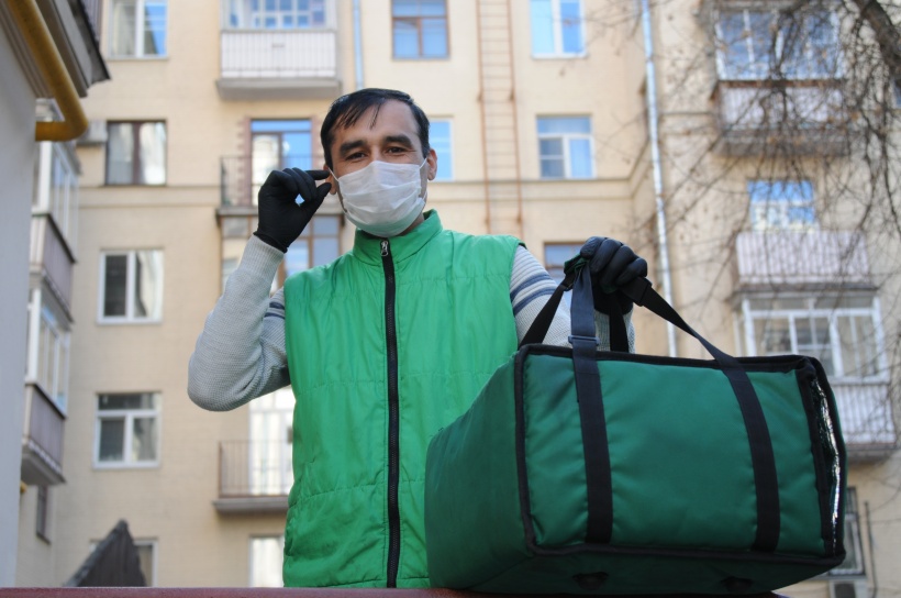 Жителям Москвы рассказали о правилах использования масок