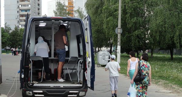 Мобильный пункт приемной соцзащиты посетит Коммунарку 14 июля