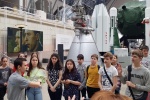 В преддверии Дня космонавтики школьники из Сосенского посетили павильон «Космос» на ВДНХ