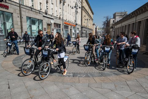Москвичам предлагают пересесть на велосипед