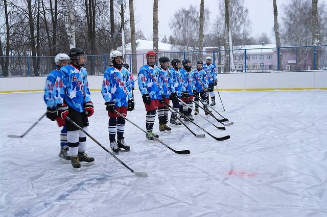 Сосенские хоккеисты готовятся к очередному турниру
