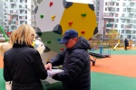 На детской площадке на Бачуринской улице установили новые игровые формы