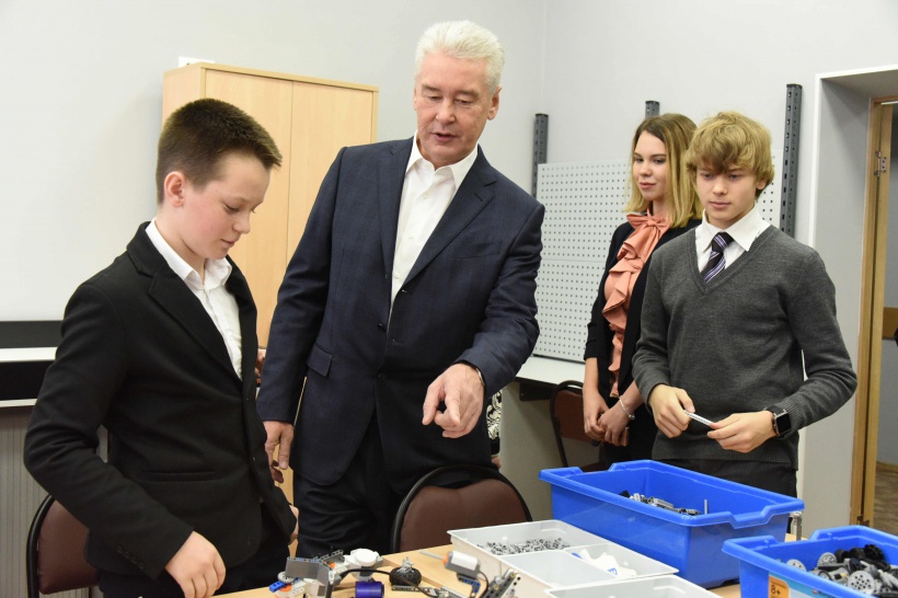 Собянин: В Москве активно развивается система дополнительного образования детей и молодежи