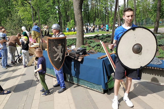 В Липовом парке прошел фестиваль «Времена и эпохи воинской доблести»