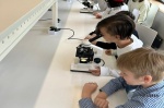Экскурсию по кабинету биологии посетили ученики 4 классов школы №338