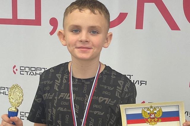 Теннисист Сосенского центра спорта стал серебряным призером соревнований «Желтый мяч»