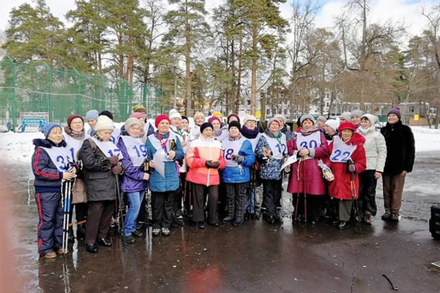 Поклонники скандинавской ходьбы из Сосенского завоевали четыре медали