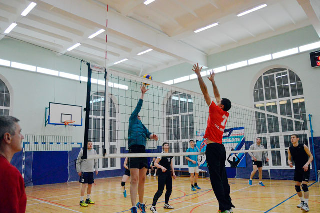Сосенские волейболисты продолжают радовать победами
