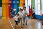 Семейные соревнования «Веселые старты» прошли в детском саду «Сказка»