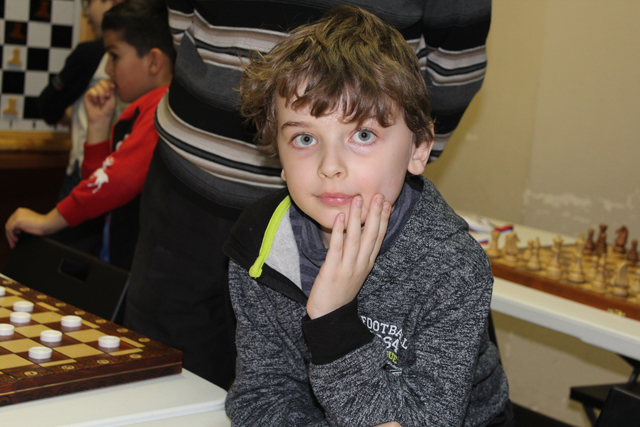 Лучшего юного шашиста определили в Сосенском