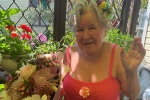 Нину Ляпину из Коммунарки поздравили с 90-летием