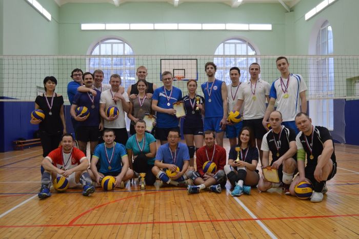 Сосенский центр спорта провел турнир по волейболу среди смешанных команд