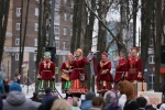 Жители Сосенского приняли участие в проводах зимы в Липовом парке  