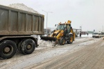 Последствия снегопада в Сосенском ликвидируют 50 рабочих и 22 единицы техники