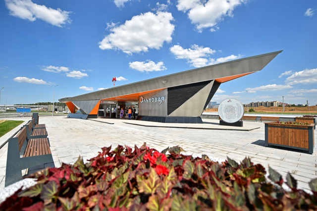 Открытие новых станций метро в Сосенском претендует на звание самого яркого события года
