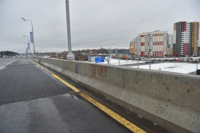 Новую дорогу к станции метро «Филатов луг» откроют до конца года