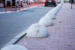  Безопасность пешеходов в Сосенском обеспечат почти 300 антипарковочных устройств