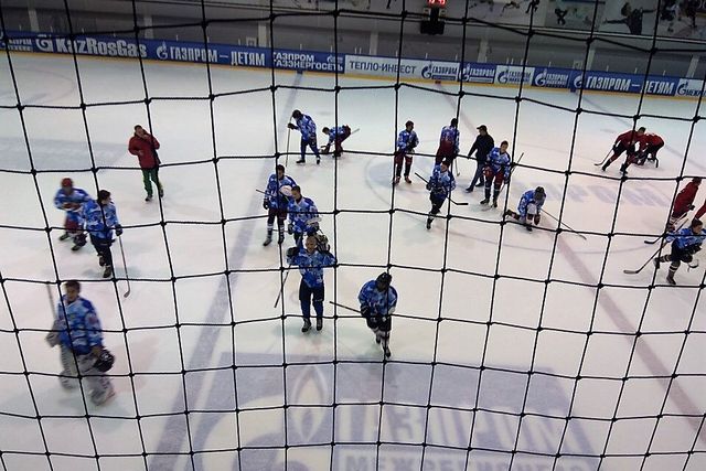 Сосенские хоккеисты начали очередной чемпионат