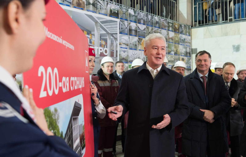 На базе открывшейся станции метро "Саларьево" будет создан крупный ТПУ