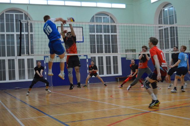 В первом матче 2-го круга ЛВЛ мужская волейбольная команда Сосенского победила