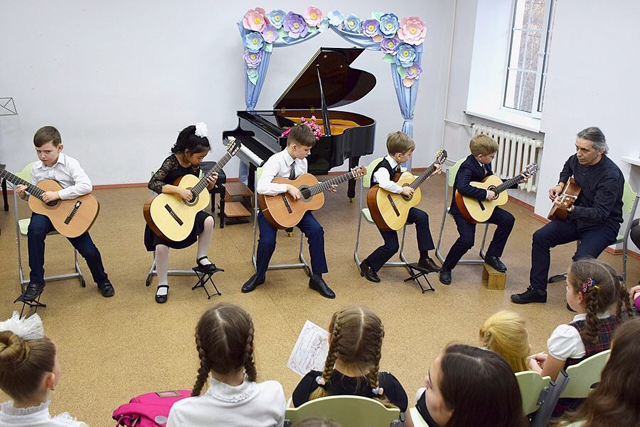 В школе №2070 завершился I Открытый фестиваль-конкурс инструментальной музыки «Весеннее Allegro»