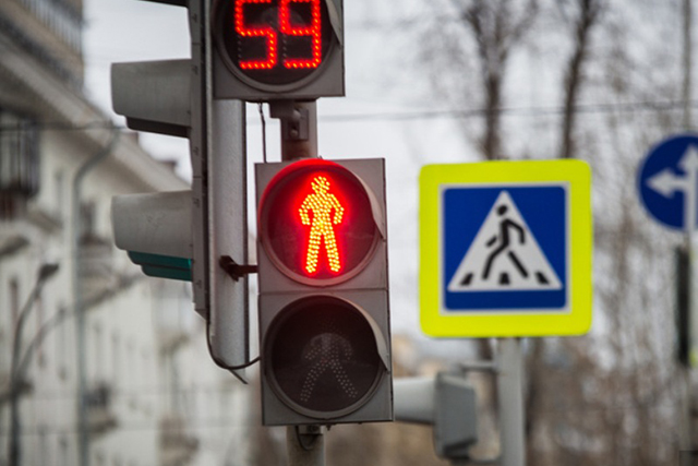 Светофор у остановки «Школа» в районе ЖК «Бунинский» установят к концу года