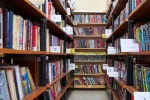 Библиотека № 261 раздает книги и учебники