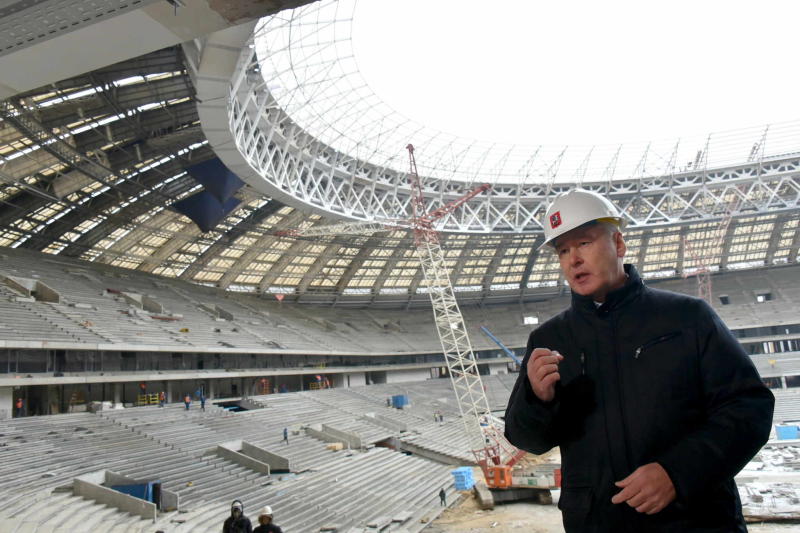 Собянин: Реконструкция стадиона "Лужники" будет завершена раньше срока